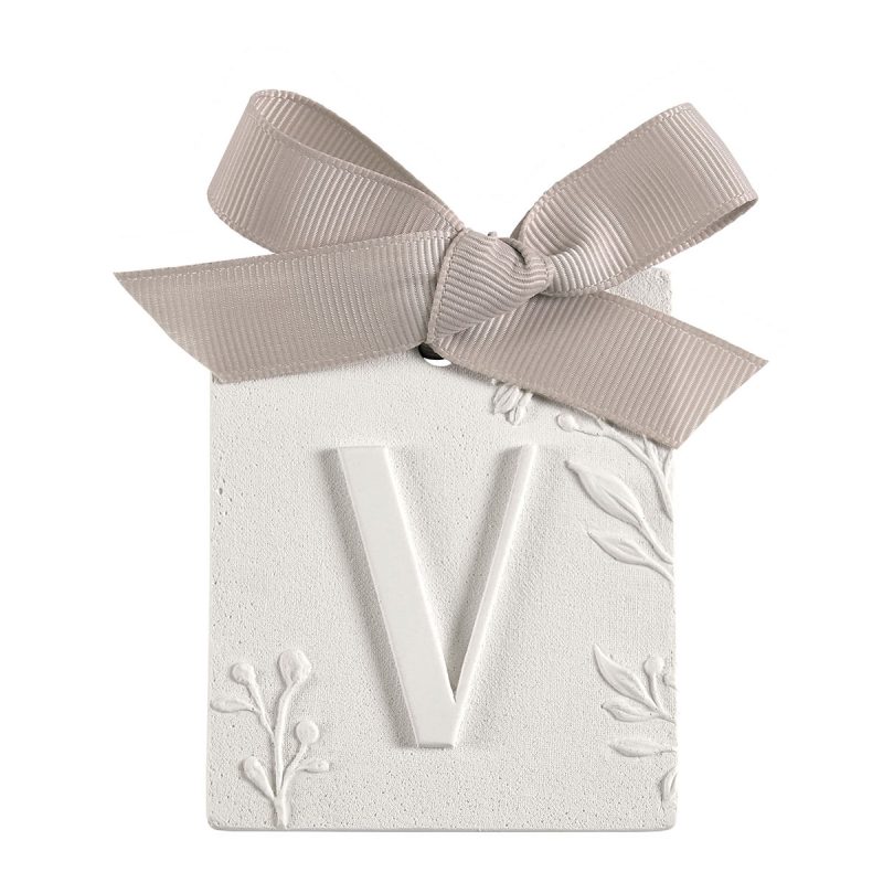 decor-parfume-lettre-v-fleur-de-coton.jpg